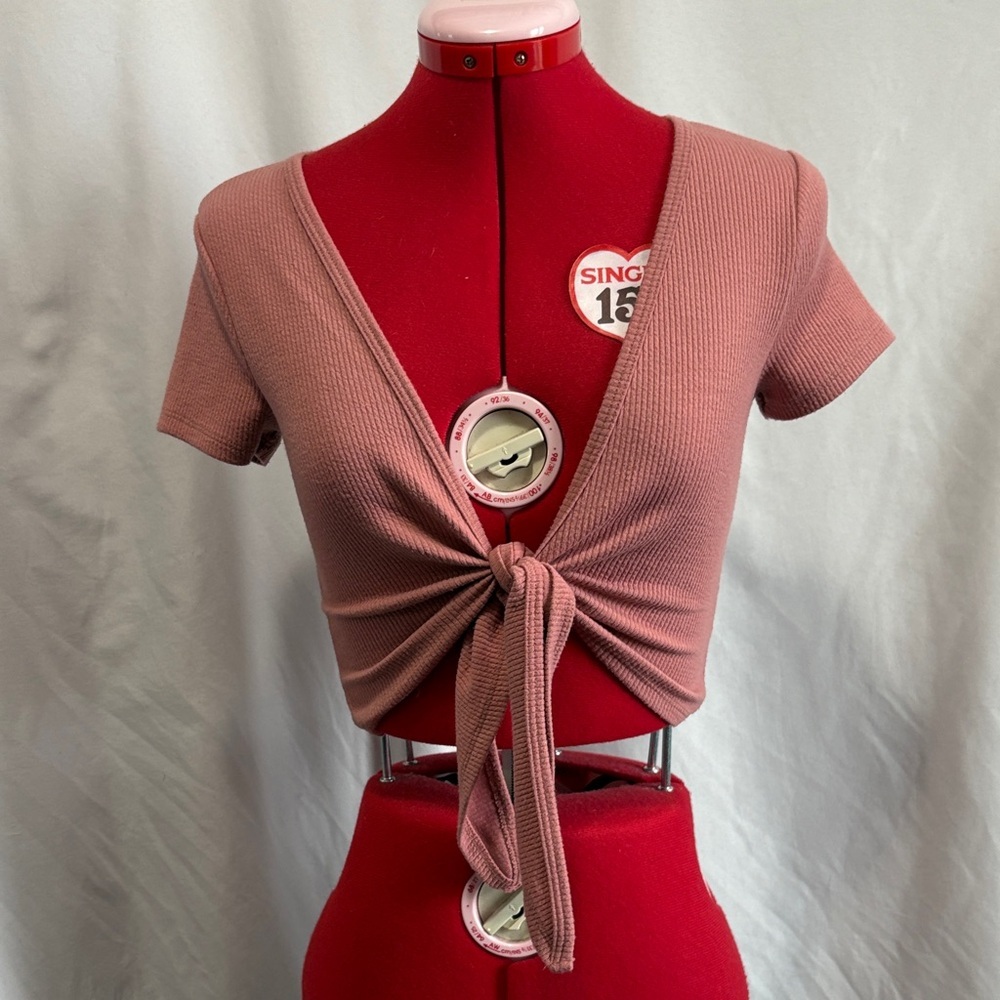 Garage Ribbed Knot Front Crop Top - Mauve XS264